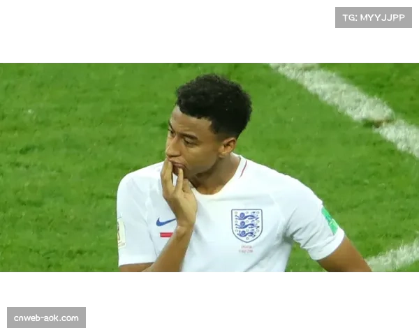 “吉布斯-怀特补射破门，回应落选英格兰队争议”